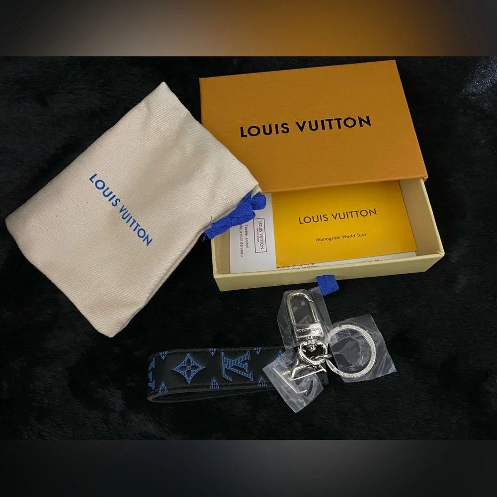 Luxury Louis Vuitton Charm Keyring - Picture 3 of 3